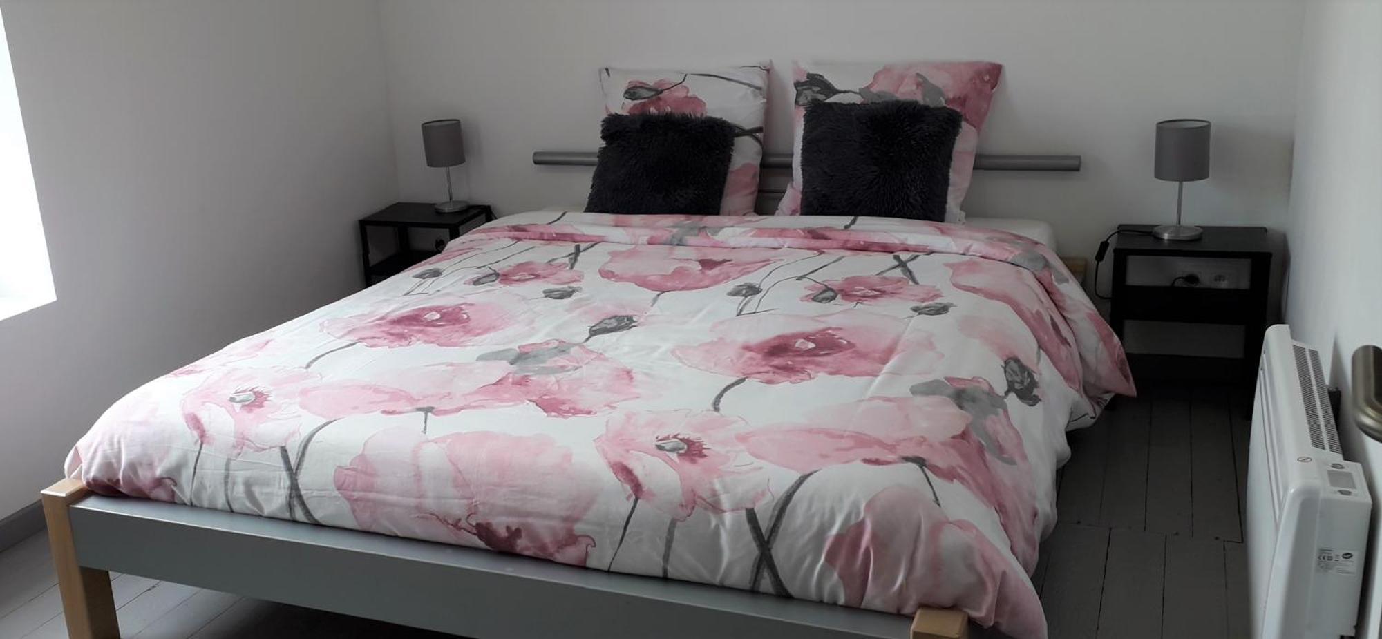 Au Chant Des Roches - Parking - Wifi - Terrasse - Chambres Familiales - 세르퐁텐느 외부 사진