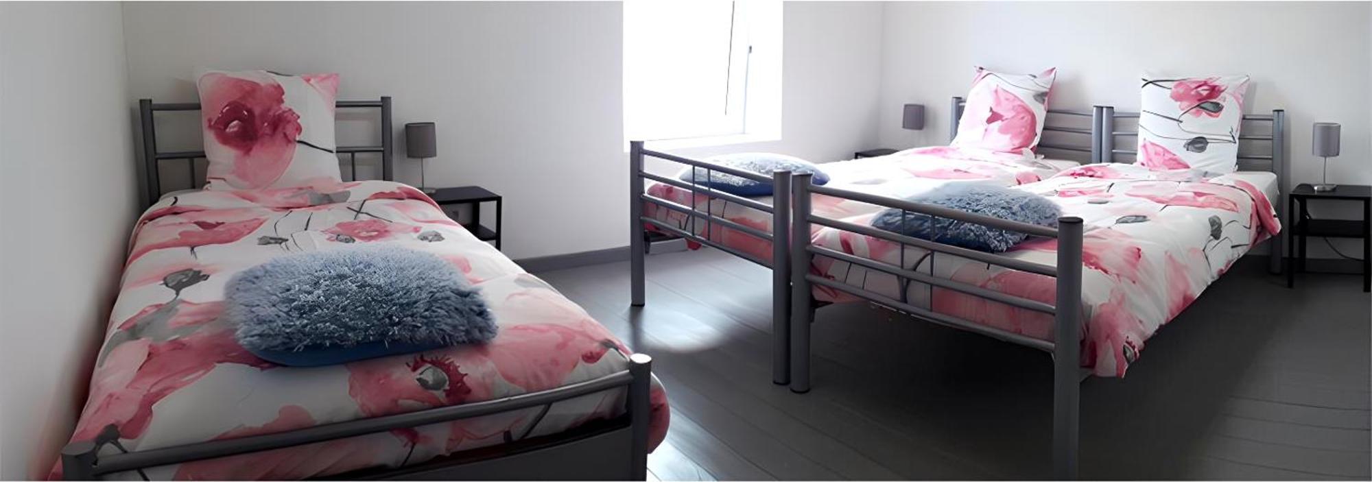 Au Chant Des Roches - Parking - Wifi - Terrasse - Chambres Familiales - 세르퐁텐느 외부 사진