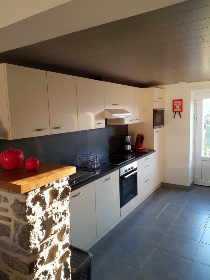 Au Chant Des Roches - Parking - Wifi - Terrasse - Chambres Familiales - 세르퐁텐느 외부 사진